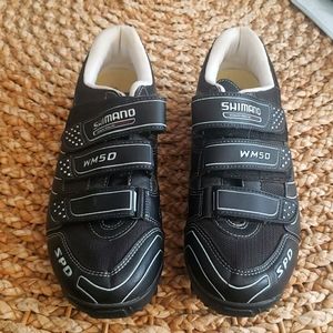 Shimano Pedaling Shoes